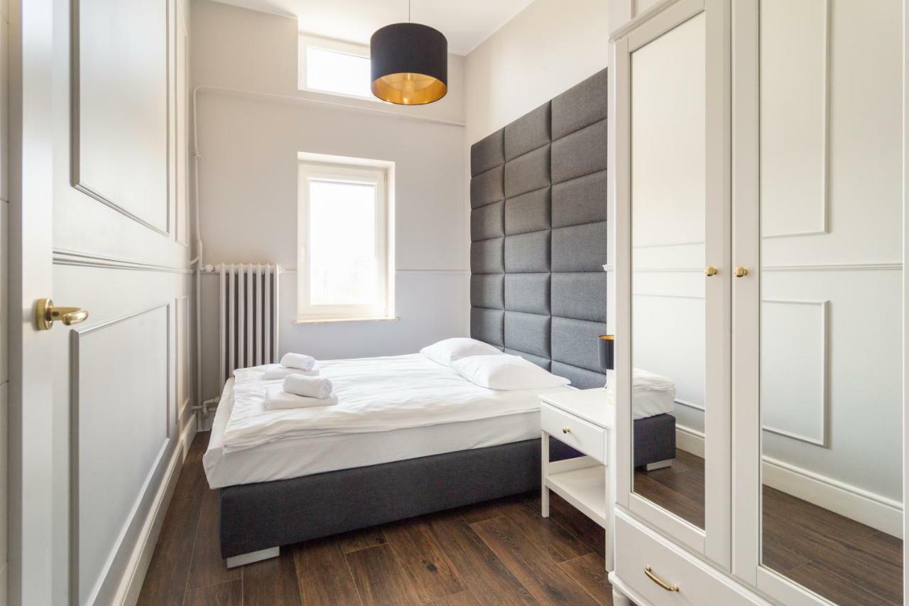 Апартаменти Executive 3 Bedroom By Your Freedom